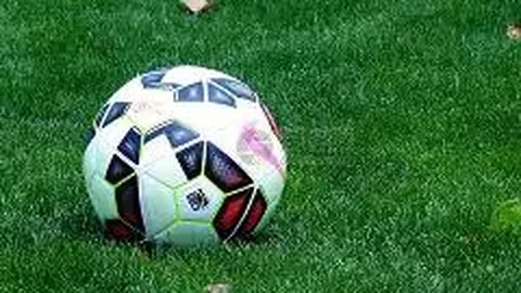 活塞击败太阳，庄神贡献31分19板，乌布雷砍下30分5助，艾顿揽26分12板4帽