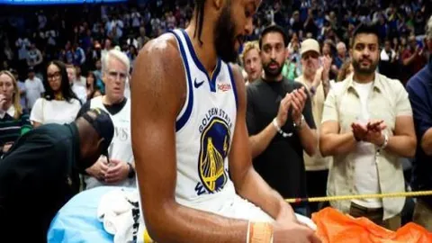 《传奇再现！若范佩西执掌曼联教鞭，古利特感叹：这将是一场足球盛宴》